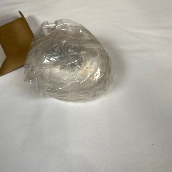 NWOT Perfection Silver Plated Oval Trinket Box - Picture 2 of 3